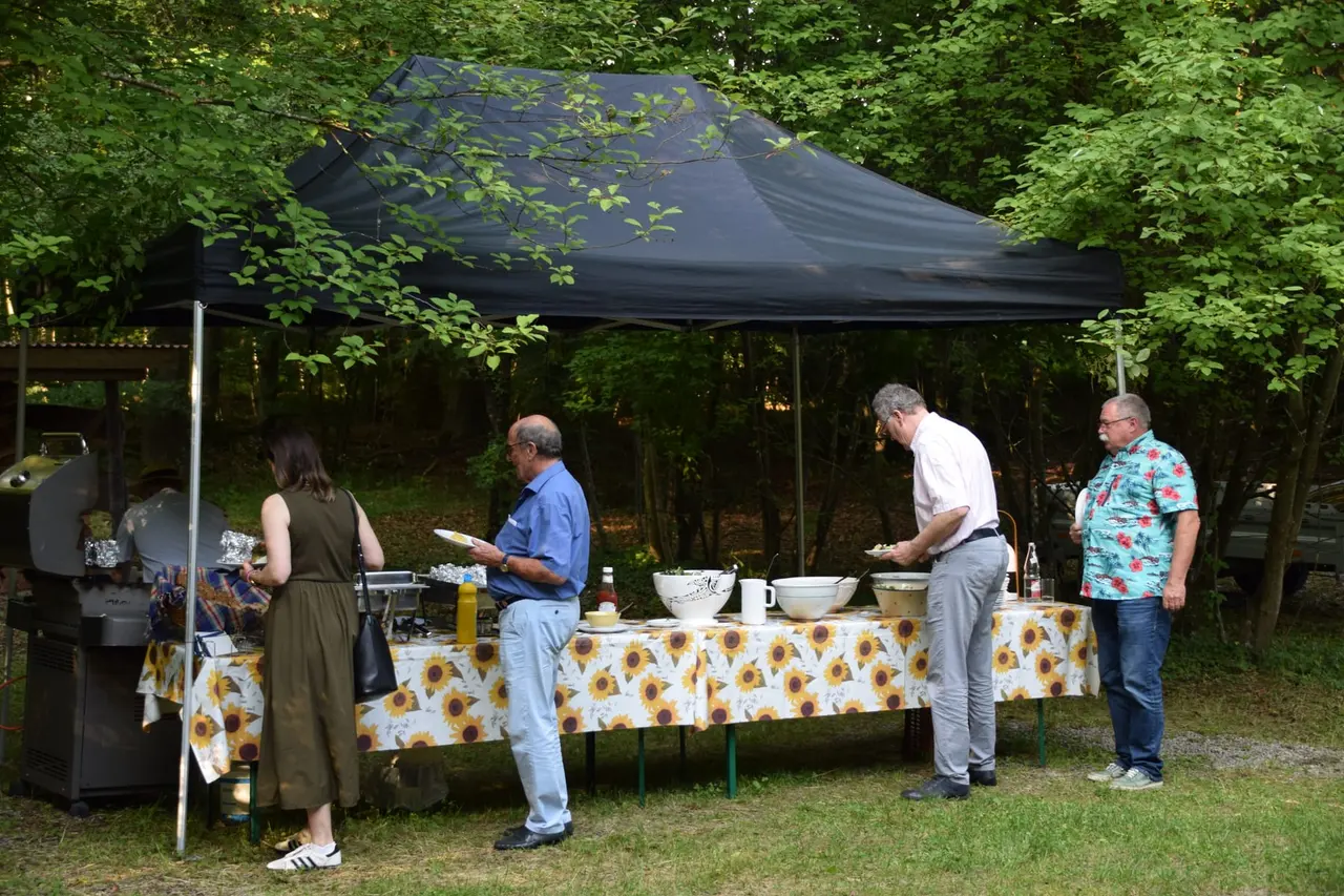 Grillzelt der Sonnwendfeier